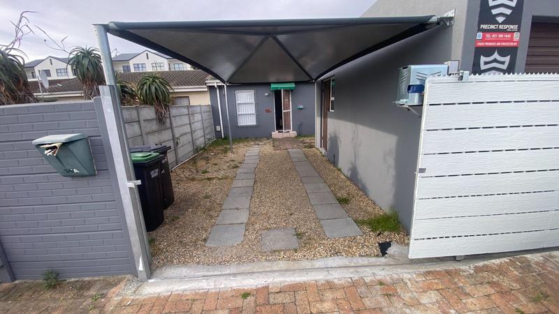 To Let 2 Bedroom Property for Rent in Richwood Western Cape